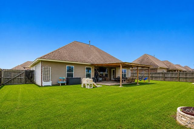 140 Cottage Way, Thibodaux, LA 70301