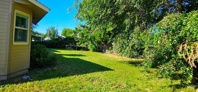 81 N Mirage St, Nampa, ID 83651