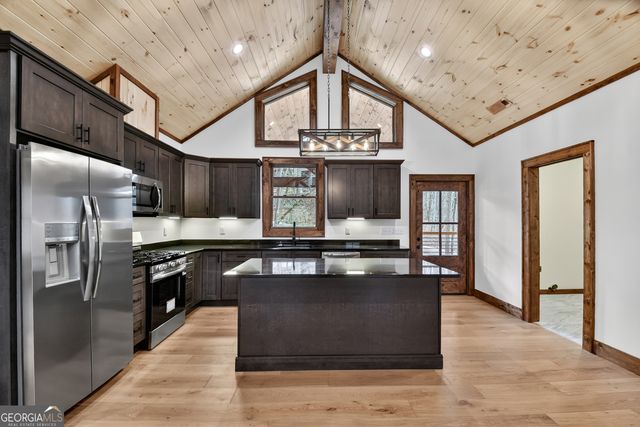 723 Parody Circle, Ellijay, GA 30540