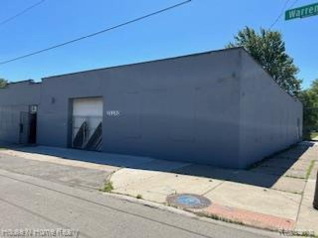 15100, 10, 14, E Warren Avenue, Detroit, MI 48224