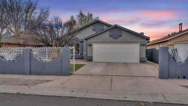 7616 Blue Avena Avenue SW, Albuquerque, NM 87121