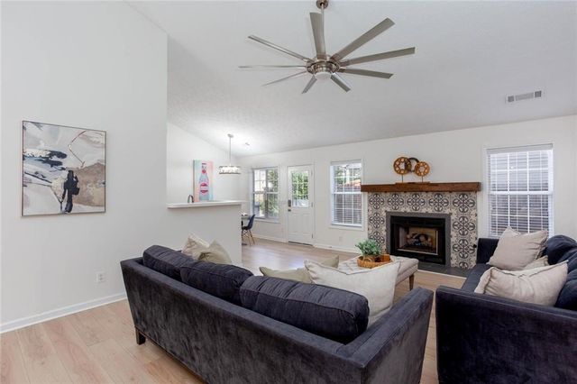 2486 Insdale Trace NW, Acworth, GA 30101