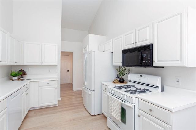 2486 Insdale Trace NW, Acworth, GA 30101