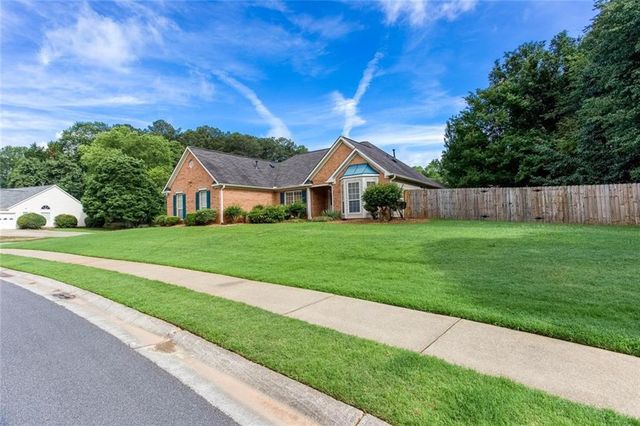 2486 Insdale Trace NW, Acworth, GA 30101