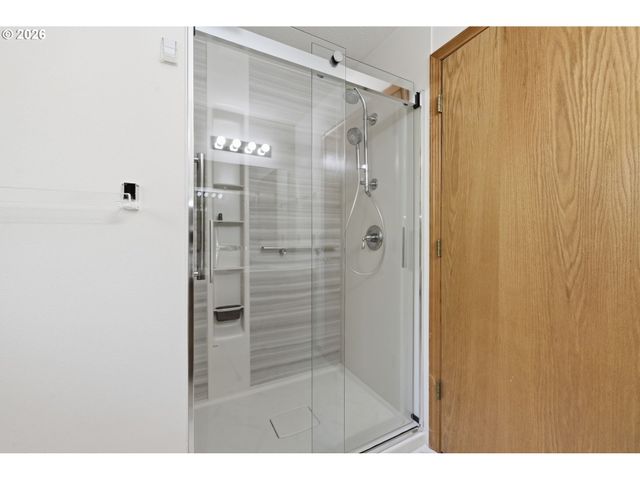 3066 SOLOMAN Loop, Eugene, OR 97405