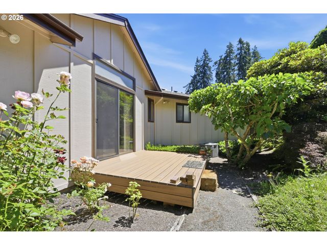 3066 SOLOMAN Loop, Eugene, OR 97405