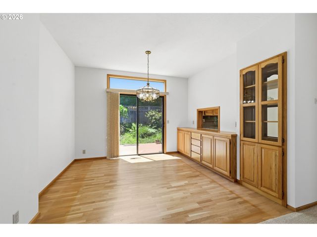 3066 SOLOMAN Loop, Eugene, OR 97405