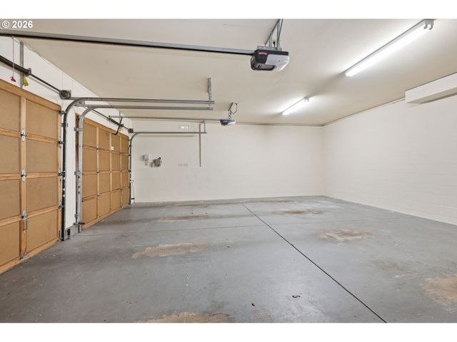 3066 SOLOMAN Loop, Eugene, OR 97405