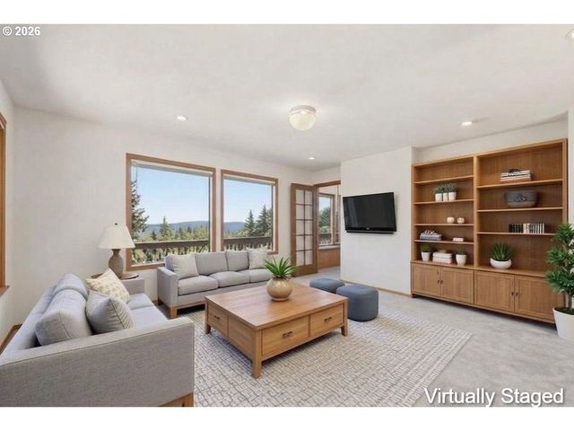 3066 SOLOMAN Loop, Eugene, OR 97405