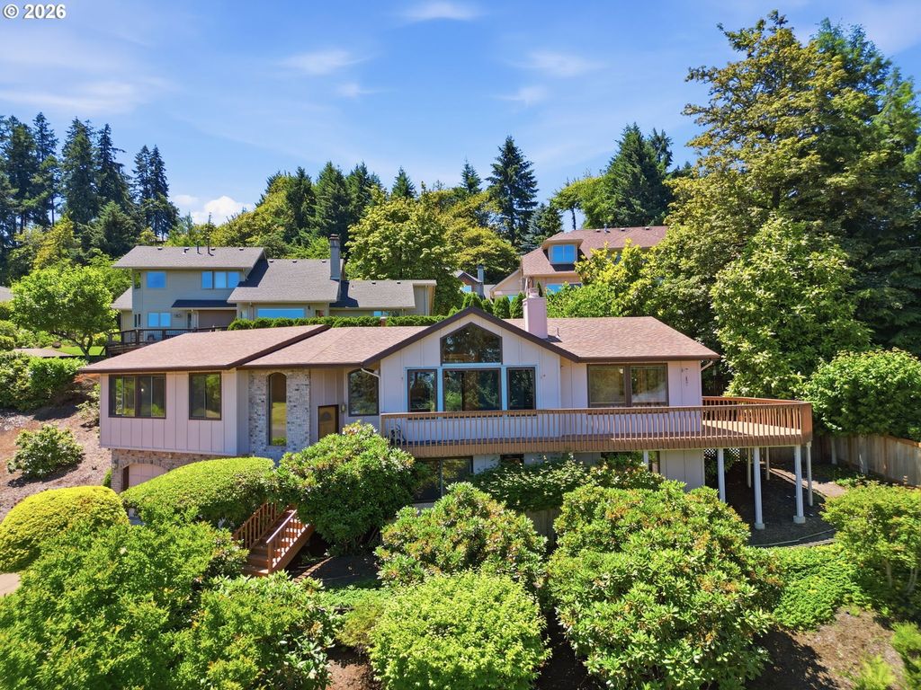 3066 SOLOMAN Loop, Eugene, OR 97405