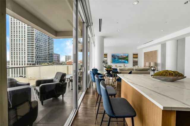 2408 Victory Park Lane 832, Dallas, TX 75219