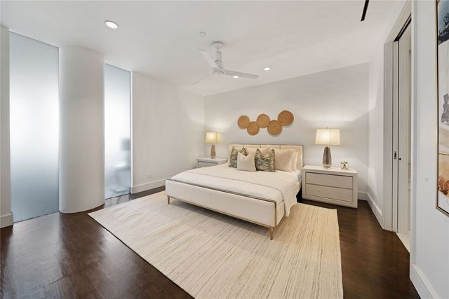 2408 Victory Park Lane 832, Dallas, TX 75219