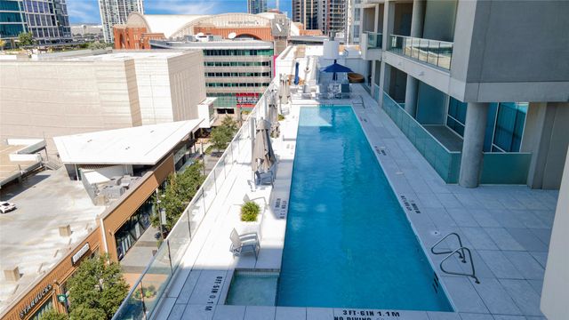 2408 Victory Park Lane 832, Dallas, TX 75219