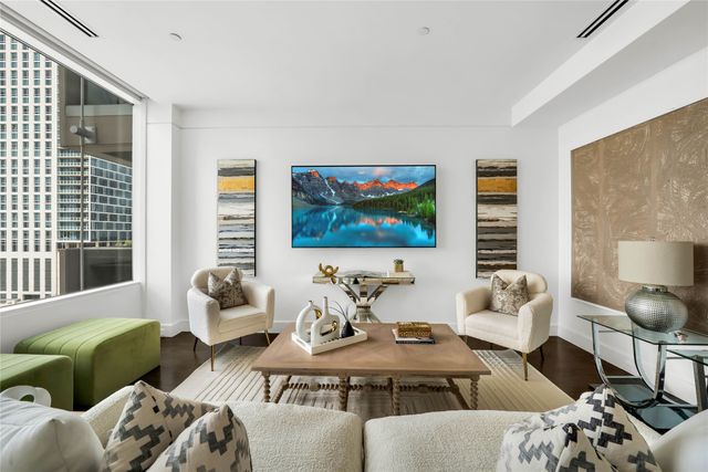 2408 Victory Park Lane 832, Dallas, TX 75219