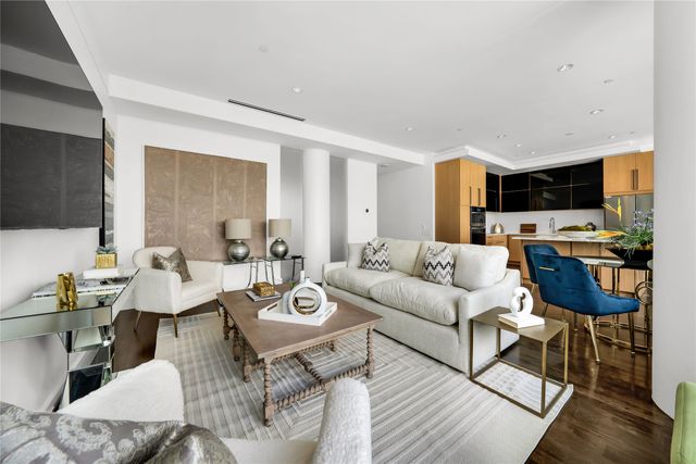 2408 Victory Park Lane 832, Dallas, TX 75219