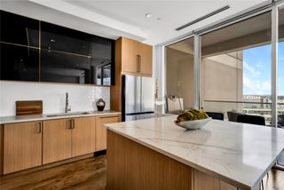 2408 Victory Park Lane 832, Dallas, TX 75219