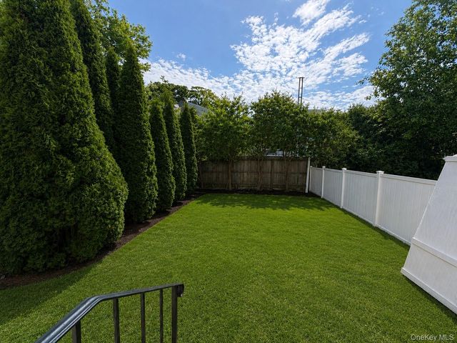 62 Hickory Road B, Port Washington, NY 11050