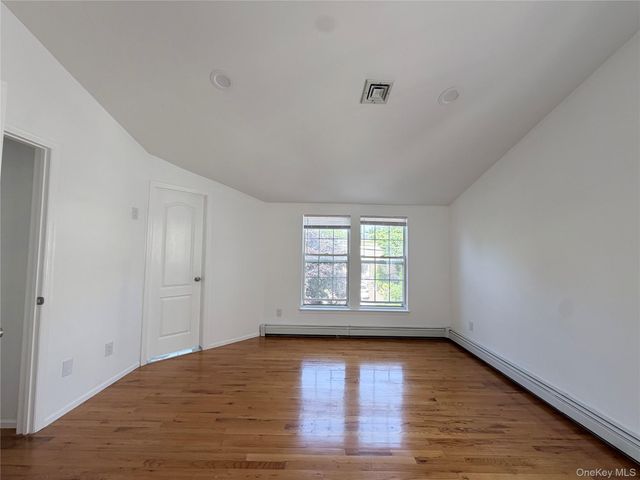 62 Hickory Road B, Port Washington, NY 11050