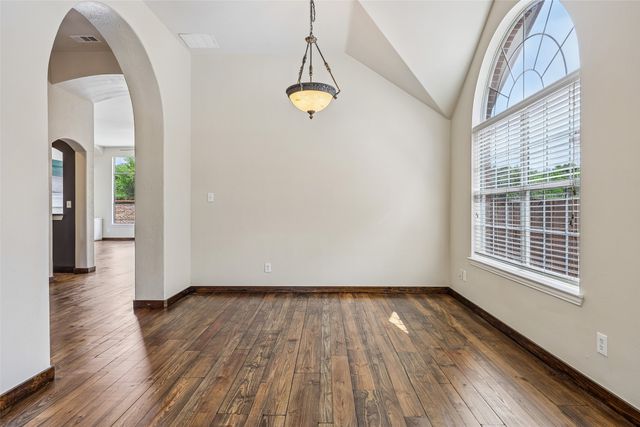 8330 Elena Drive, Lantana, TX 76226