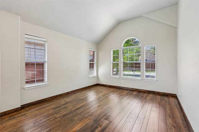8330 Elena Drive, Lantana, TX 76226