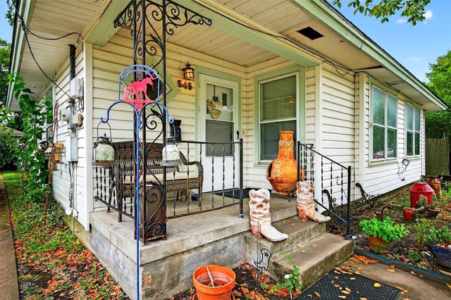 545 N Wharton Street, Sherman, TX 75092