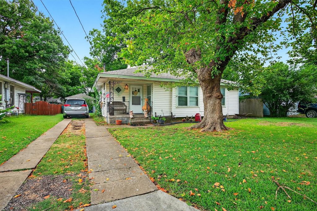 545 N Wharton Street, Sherman, TX 75092