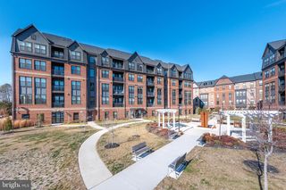 3925 FAIR RIDGE DR #503, Fairfax, VA 22033
