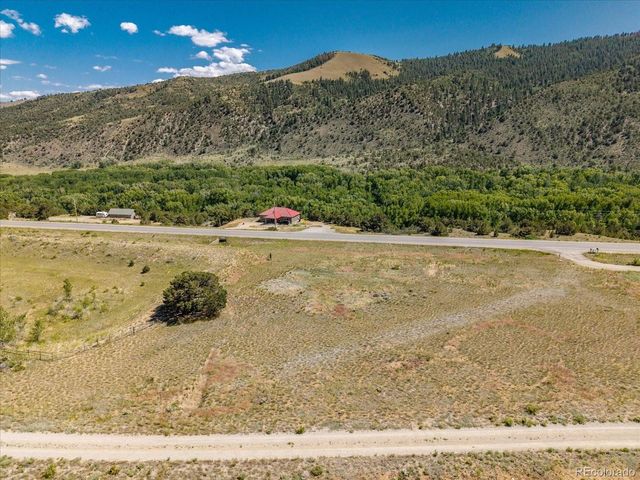 4 RockyMountain Rd, Salida, CO 81201