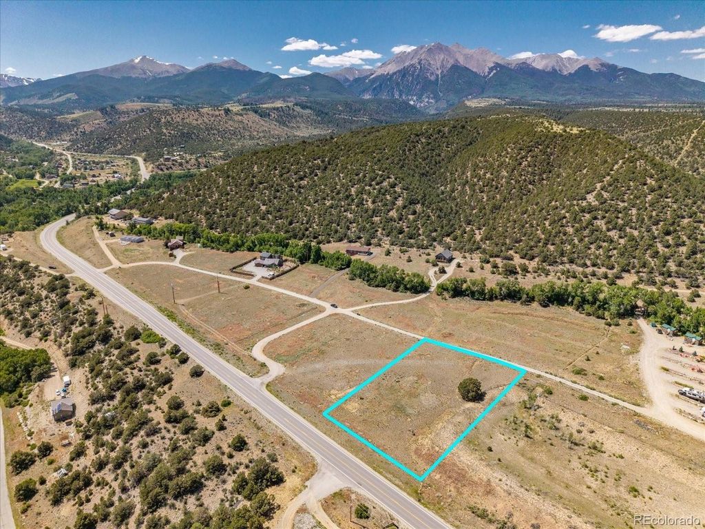 4 RockyMountain Rd, Salida, CO 81201