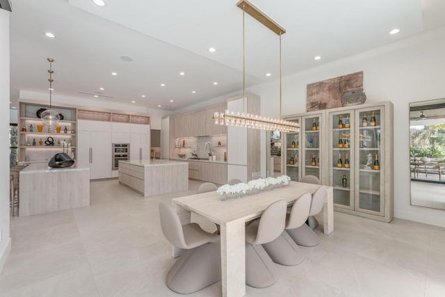 400 NE 4th Street, Boca Raton, FL 33432