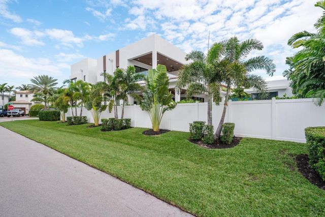 400 NE 4th Street, Boca Raton, FL 33432