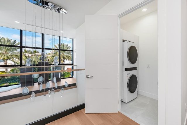 400 NE 4th Street, Boca Raton, FL 33432