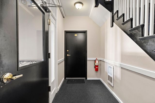 515 Pleasant St 1-1, Melrose, MA 02176