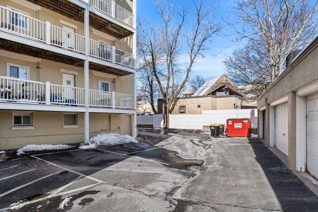 515 Pleasant St 1-1, Melrose, MA 02176