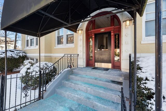 515 Pleasant St 1-1, Melrose, MA 02176