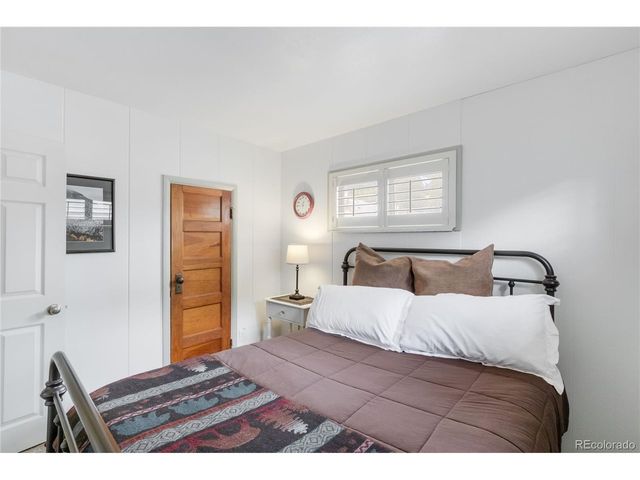 10225 UTE PASS Ave, Green Mountain Falls, CO 80819