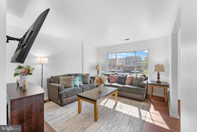 7714 MERRICK LN, Landover, MD 20785
