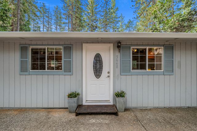 5648 Sierra Springs Dr, Pollock Pines, CA 95726