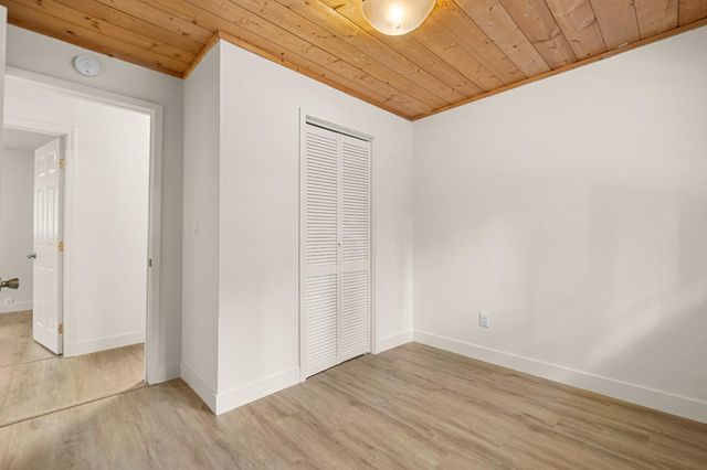 5648 Sierra Springs Dr, Pollock Pines, CA 95726