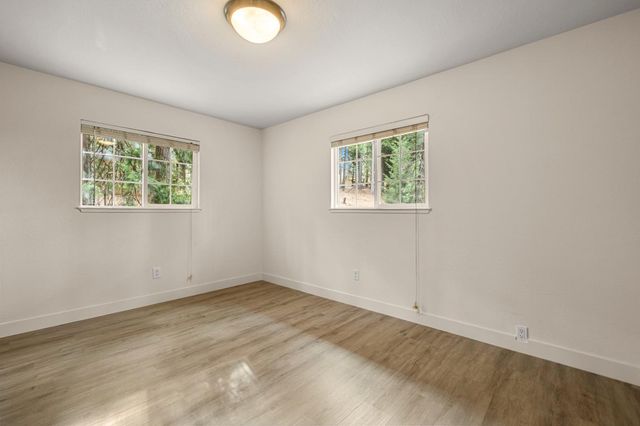 5648 Sierra Springs Dr, Pollock Pines, CA 95726