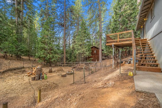 5648 Sierra Springs Dr, Pollock Pines, CA 95726