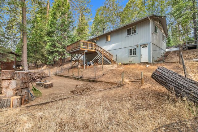 5648 Sierra Springs Dr, Pollock Pines, CA 95726