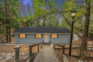 5648 Sierra Springs Dr, Pollock Pines, CA 95726