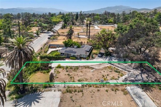 701 E Palm Street, Altadena, CA 91001