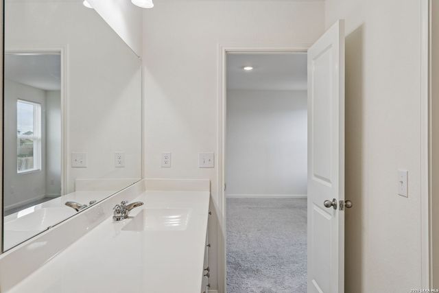 5625 ROWAN RDG, Converse, TX 78109