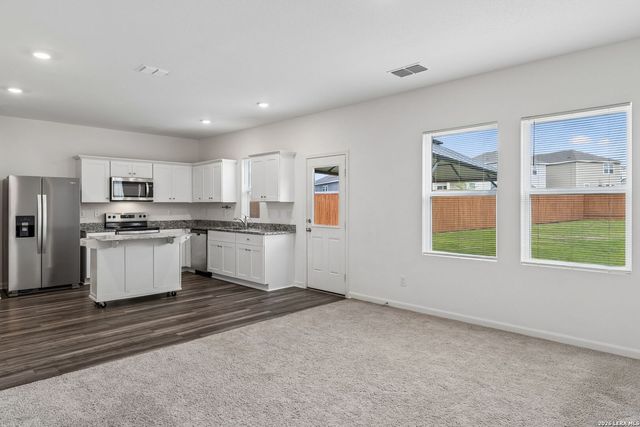 5625 ROWAN RDG, Converse, TX 78109