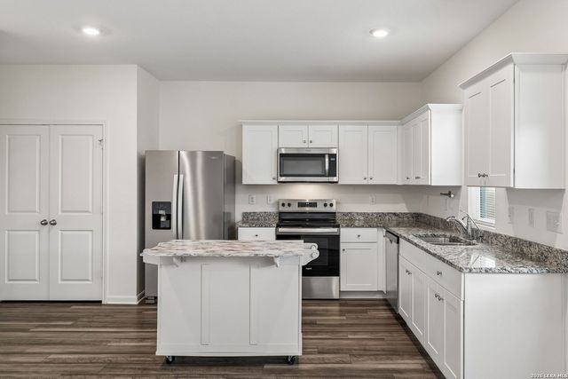 5625 ROWAN RDG, Converse, TX 78109