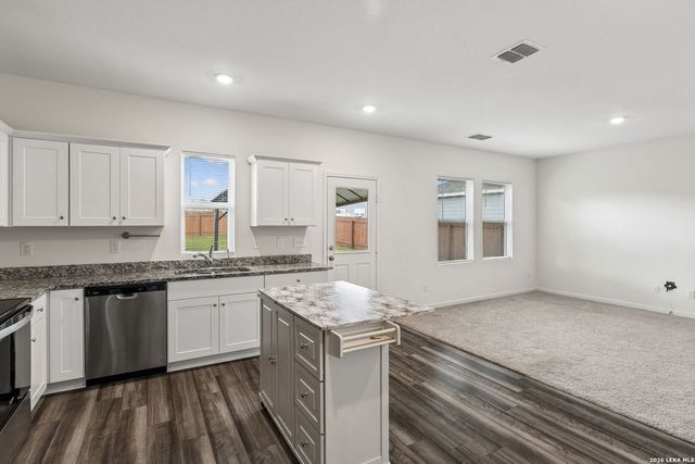 5625 ROWAN RDG, Converse, TX 78109