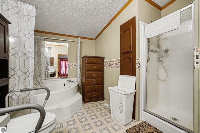 15 Backache Bend, Elwell, MI 48832