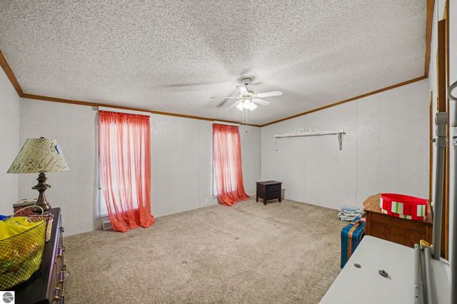 15 Backache Bend, Elwell, MI 48832